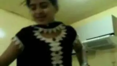 Desi beauty saleena indian sex video