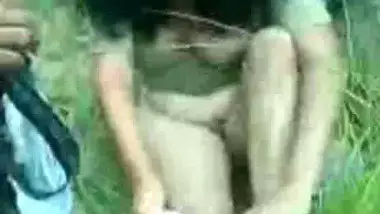 Indian couple in the public park indian sex video