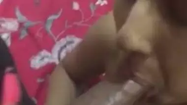 Desi porn mms of young girl given hot blowjob session to her lover