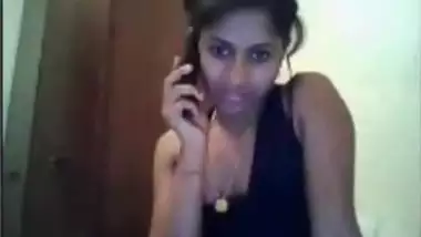 Pretty Indian Webcam Girl