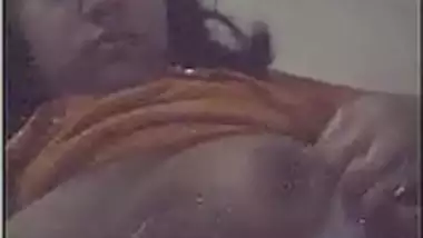 Gorgeous indian aunty on webcam (tits,pussy)