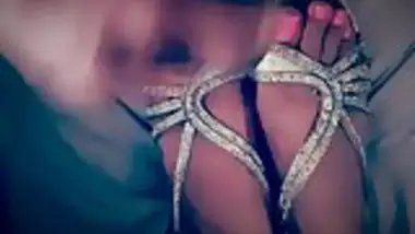 Xxxxviqo - Cumming on indian heels indian sex video