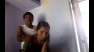 Gamdanu Desi Sexvidio - Xxxsex village bhabhi with house owner indian sex video
