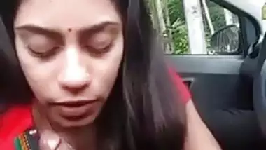 Tamil girl blowjob like an expert in car indian sex video