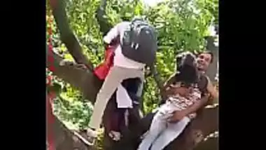 Desi teens having a good time in the park indian sex video