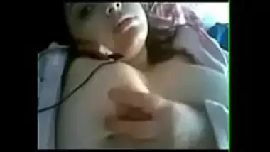 380px x 214px - Indian hot chick having a phone sex indian sex video