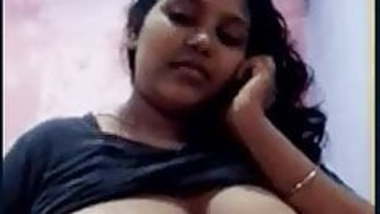 18yeargirlsexy Xxxii - Teen show her huge boobs while talking on mobilephone indian sex video