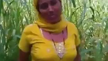 Xxxsexvidevos - Indian fuck in a corn camp indian sex video