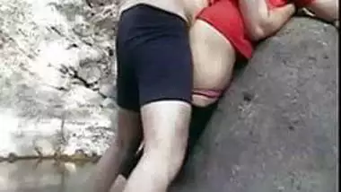 380px x 214px - Indian couple in beach indian sex video
