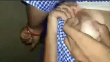 Pressing Boobs Of Nineteen Years Old Desi School Girl