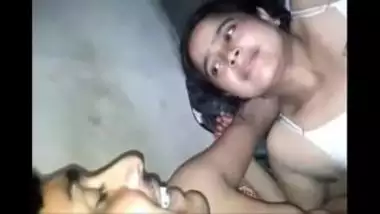 Hot bhabhi devar sex video leaked online indian sex video