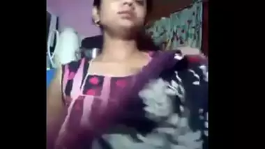 380px x 214px - Indian huge tits aunt removing infront of cam indian sex video