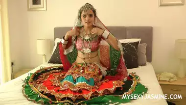 Indian college girls jasmine mathur in gujarati garba dance stripping naked  indian sex video