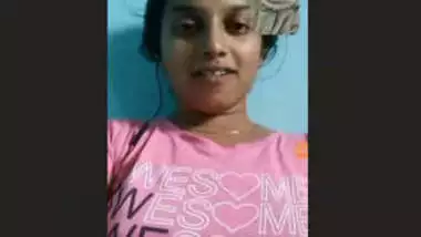Xxxvdeio201 - Desi girl showing her boobs indian sex video