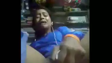 380px x 214px - Unsatisfied bangladeshi horny girl so hard masturbating with torch light  new clips part 3 indian sex video