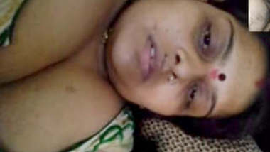 380px x 214px - Bhabhi showing her big boobs on video call indian sex video