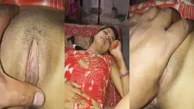 Indian Bhabhi pussy fingering by her secret lover