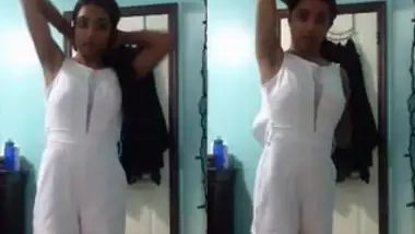 Sexy Desi Girl Record Her Strip Video For Lover