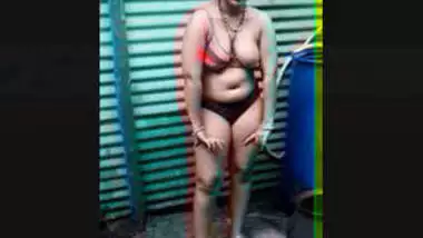 380px x 214px - Bhabhi nude captured during bath indian sex video