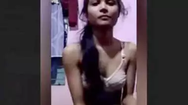 Badshah 3x Bf - Bangladeshi girl showing sexy ass and pussy indian sex video