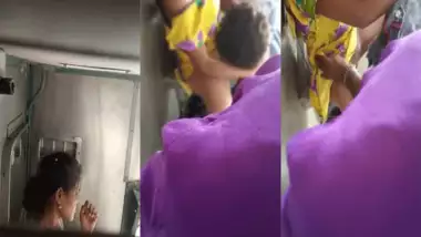 Train Me Jabardasti Sex - Indian train sex video indian sex video