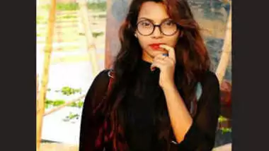 Sexflam - Bangladeshi model humya tanvin tuktuky viral nude videocall part 1 indian  sex video