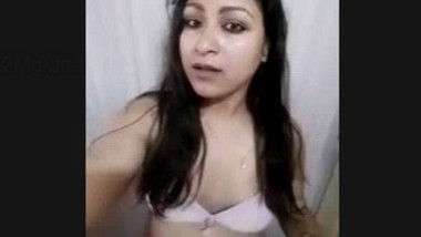 Bebi Gujrati Xxx - Hot baby pussy and ass show indian sex video