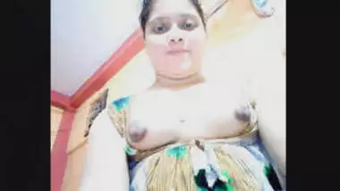 Desi Cute Bhabhi From Kolkata Taking Nude Selfies Part 2