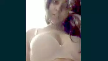 Indian cute girl show her big pussy