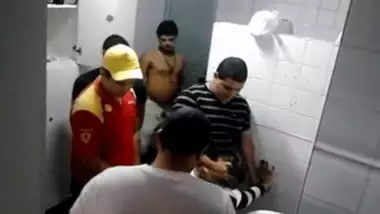Shetkari Sex - Desi group sex inside washroom with a desi girl indian sex video