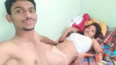 Ankit Dave Barther Fuck Video - Desi girl in salwar top showing pussy and ass on request of lover mms  indian sex video