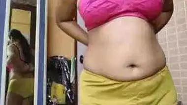 desi bhabhi feeling horny removing bra sexy boobs fondle