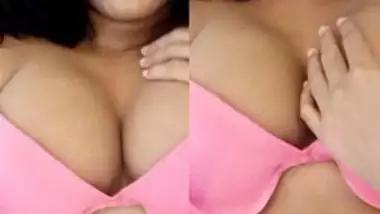 Sexy girl showing her boobs indian sex video