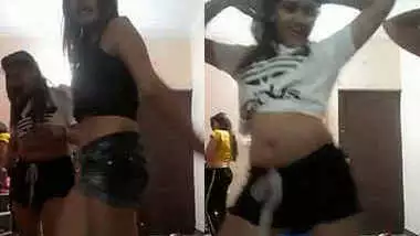 380px x 214px - Hostel girls are horny like hell she deepest navel of girl in white indian  sex video