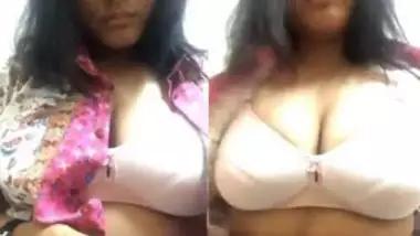 Raat Ka Romantic Sex Video Nepali - Nepali girl showing boobs indian sex video
