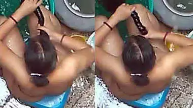 Bafxxxhindi - Desi aunty hot nude bath caught by hidden cam indian sex video