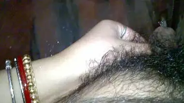 380px x 214px - Indian pinki bhabhi helping her husband jeet to piss indian sex video