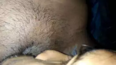desi girlfriend pussy licking