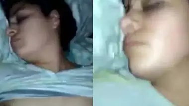 Hot desi ducking silently indian sex video