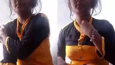 Horny Bihari Girl Soni Bathing Selfie 1