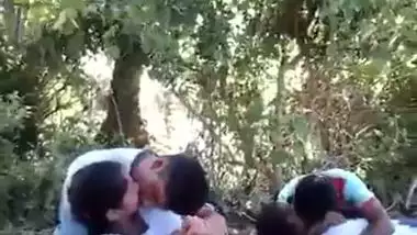380px x 214px - College couples enjoying outdoor kissing infront of their friends indian  sex video