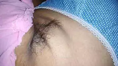 Xnxxxpornvidio - Desi aunty armpit hair video indian sex video