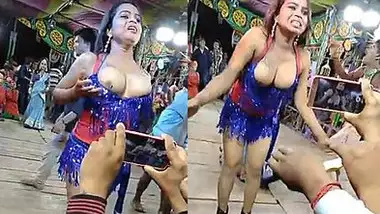 380px x 214px - Hot desi public mujra record dance indian sex video