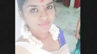 Desi village bhabi nice pussy indian sex video