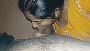 Xxxxxx Saxi Vedo Bagale - Desi local house wife blowjob handjob cumshot indian sex video