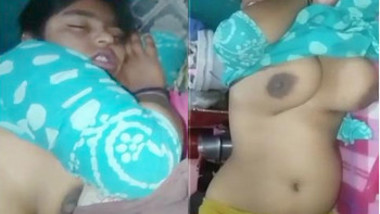 380px x 214px - Sleeping desi girlfriends boobs pressing and recording by boyfriend 2  indian sex video