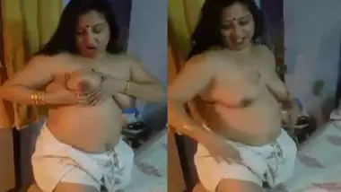 Dogodia Xnxxx Videos - Indian randi bhabhi geting ready for fuck with dirty talk in bengali indian  sex video