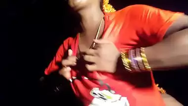 Lambadi Sex - Telugu girl showing pussy during record dance indian sex video