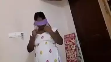 Indian aunty hot blowjob