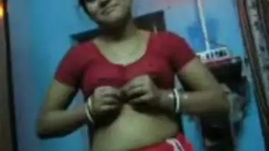 380px x 214px - Sexy bengali village bhabi in red petticoat indian sex video